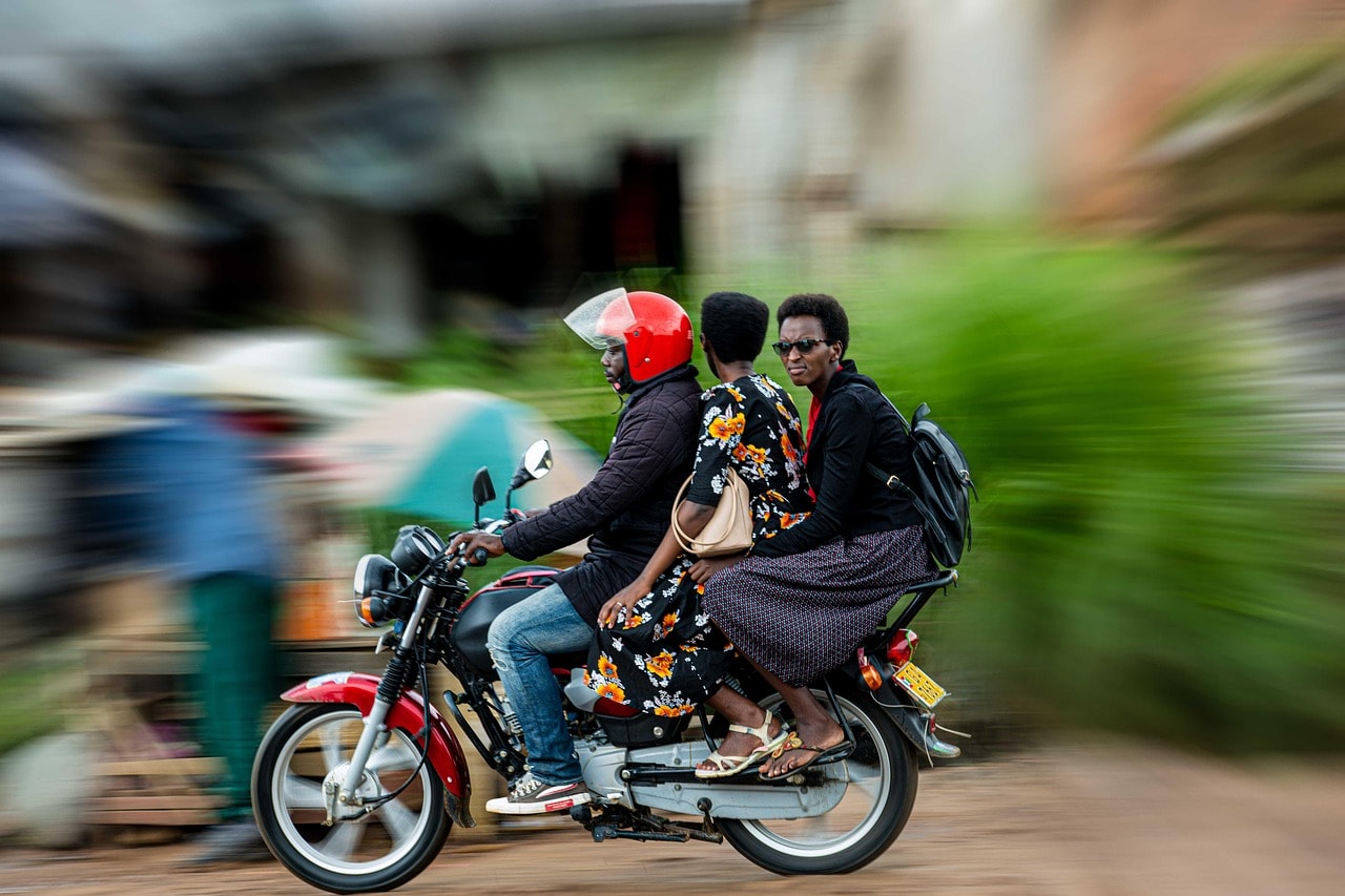 Ingendo z’abanyagihugu n’ukwimuka mu mibano